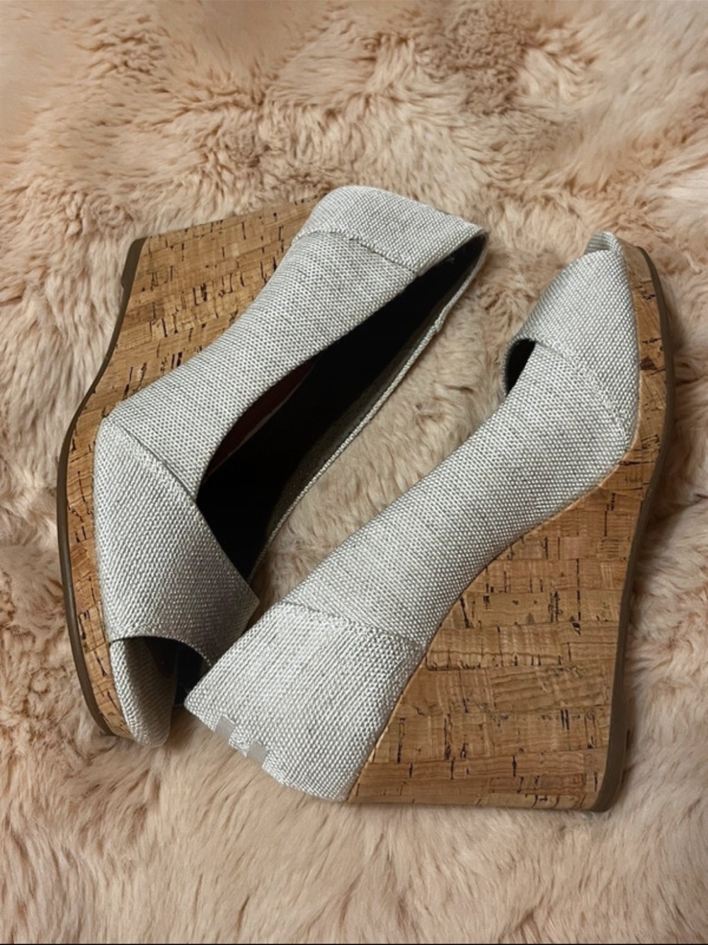 TOMS Cork Wedge Peep-Toe | Cream / Silver Metallic | Size 8